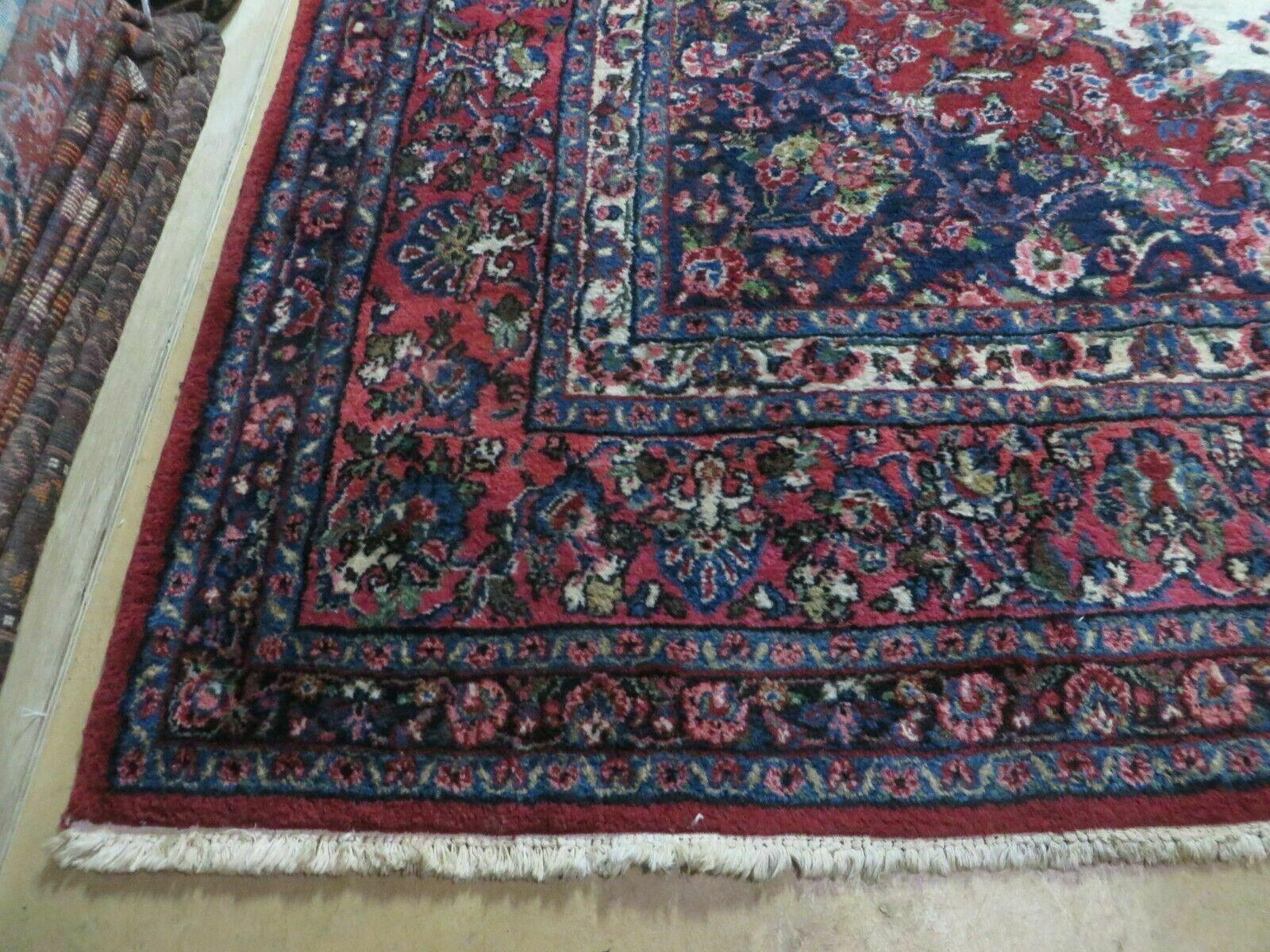 Persian Sarouk Rug 9x12 - Semi Open Field Medallion Carpet