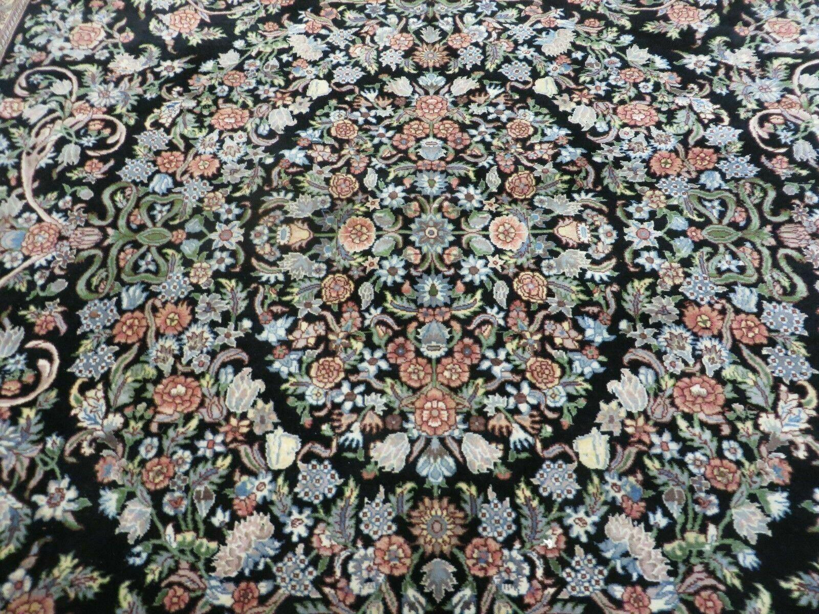 8' X 10' Vintage Handmade Pakistani Floral Wool Rug Black Nice