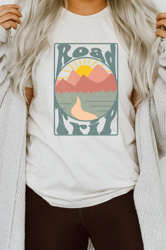 Road Trip Mountain Sunrise Adventure Graphic Tee T-Shirt