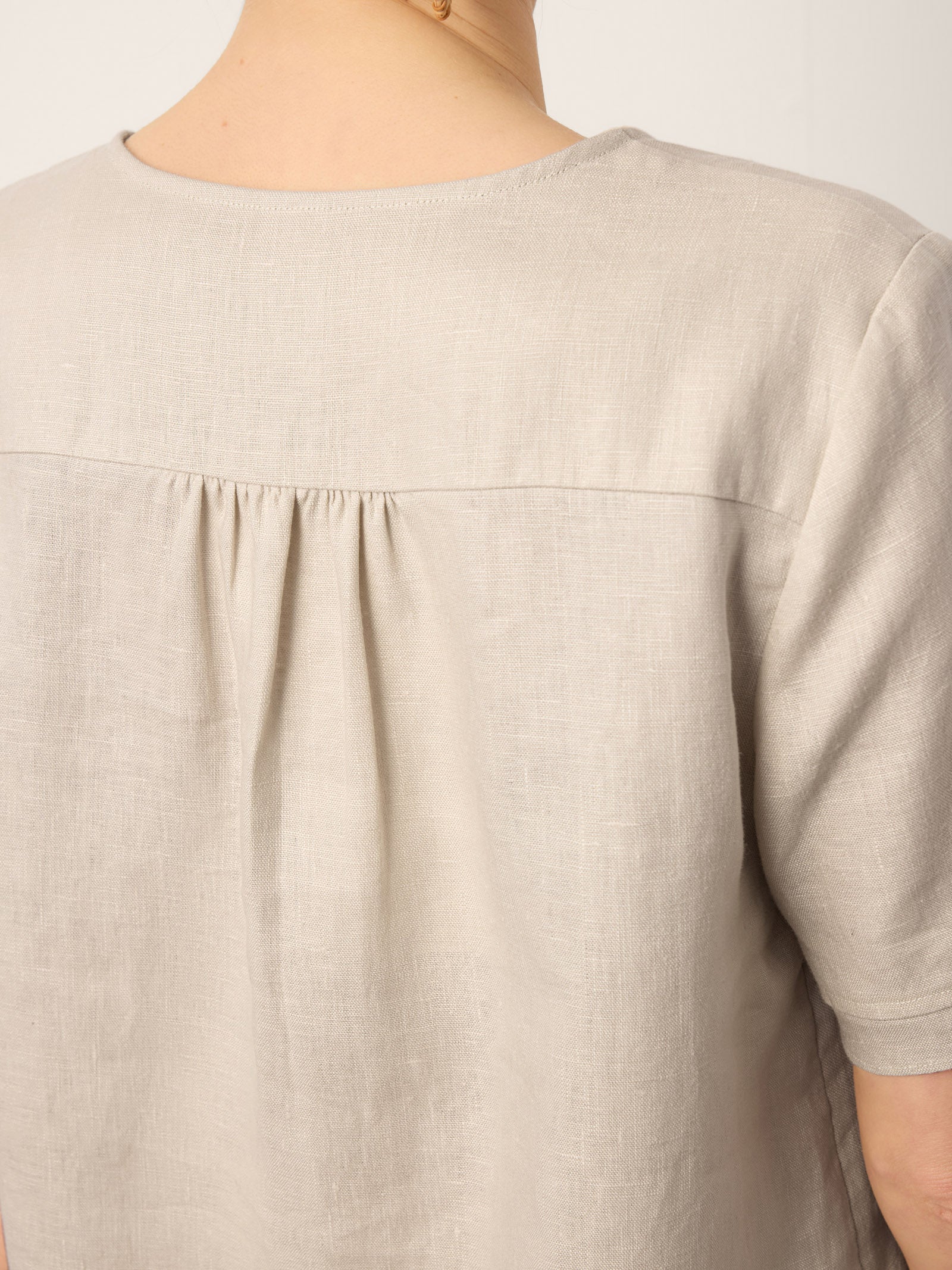 100% Linen Tie Cuff Notched V-Neck Top LORAN
