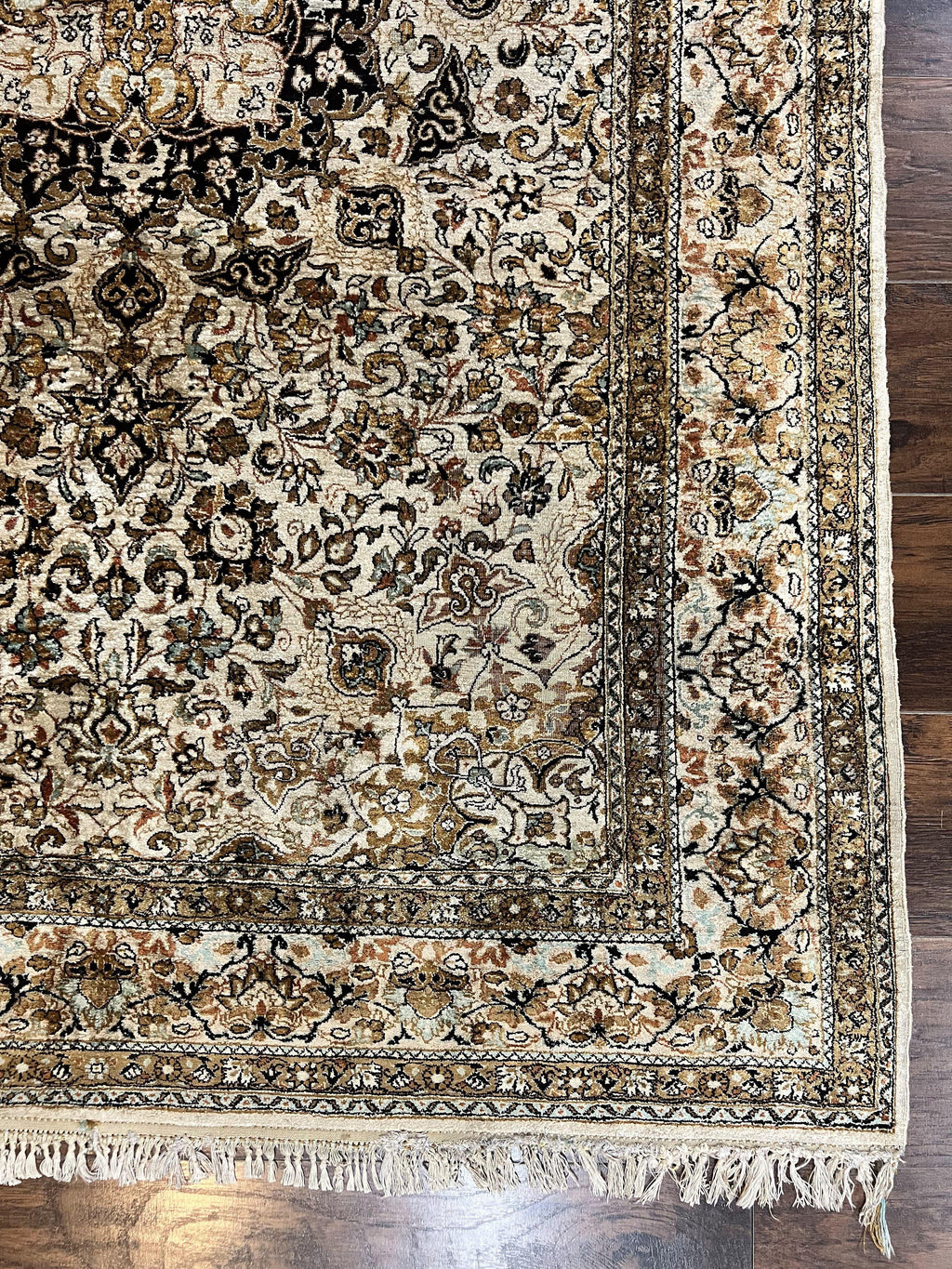 Persian Qum Silk Rug, Floral Medallion, Very Fine 60 Raj 475 KPSI, Handmade Hand Knotted Oriental Carpet, Silk on Silk
