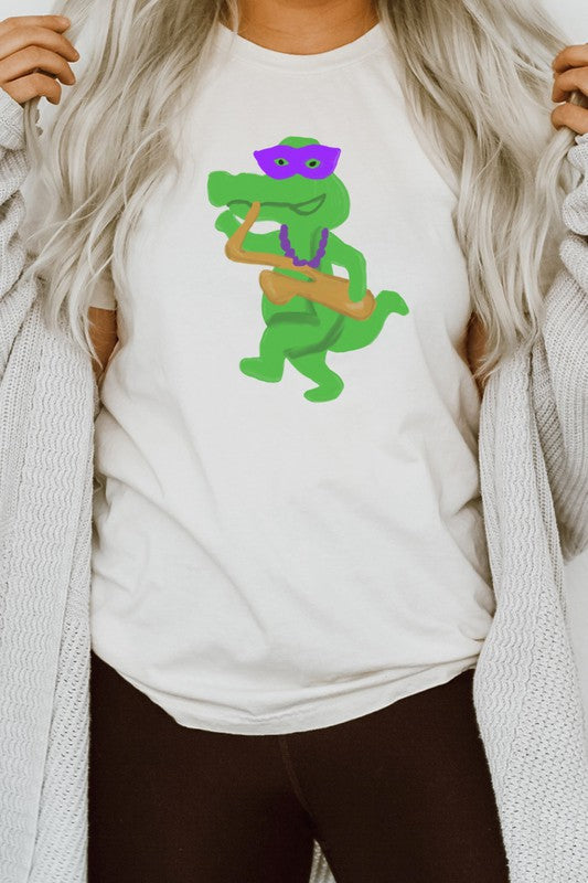 Mardi Gras Saxophone Alligator Graphic Graphic Tee T-Shirt