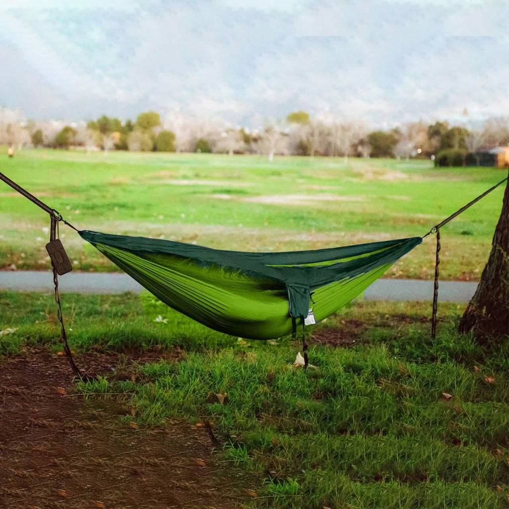 2-Person Multi-Season and Multi-Purpose Nylon Hammock