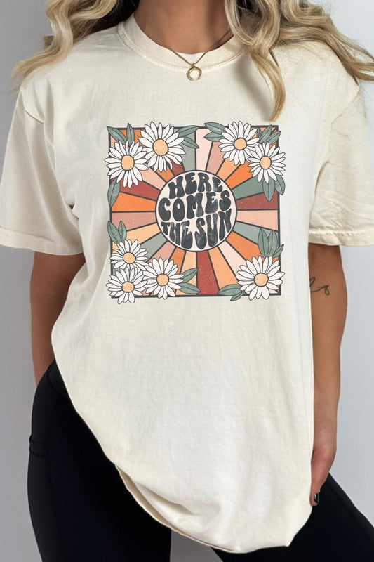 Here Comes The Sun Daisy Comfort Color Graphic Tee T-Shirt
