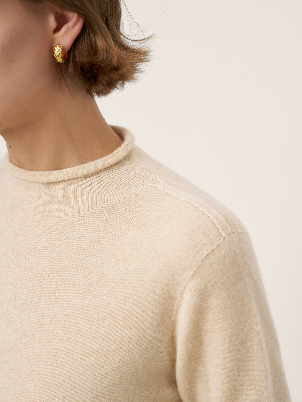 Premium Cashmere Blend Hand-Finished Seamless Mock Neck Lettuce Edge Sweater ZELIE
