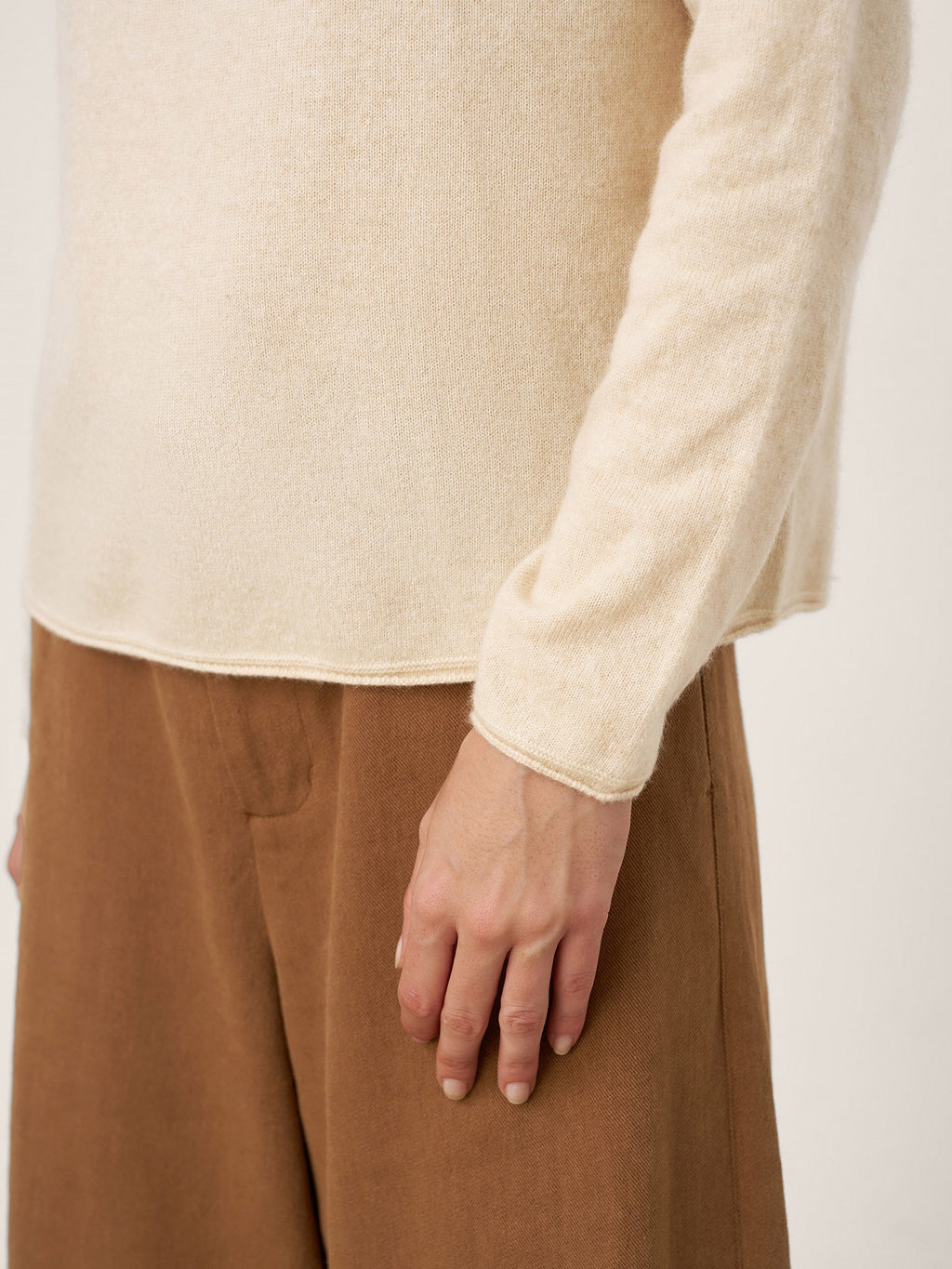 Premium Cashmere Blend Hand-Finished Seamless Mock Neck Lettuce Edge Sweater ZELIE