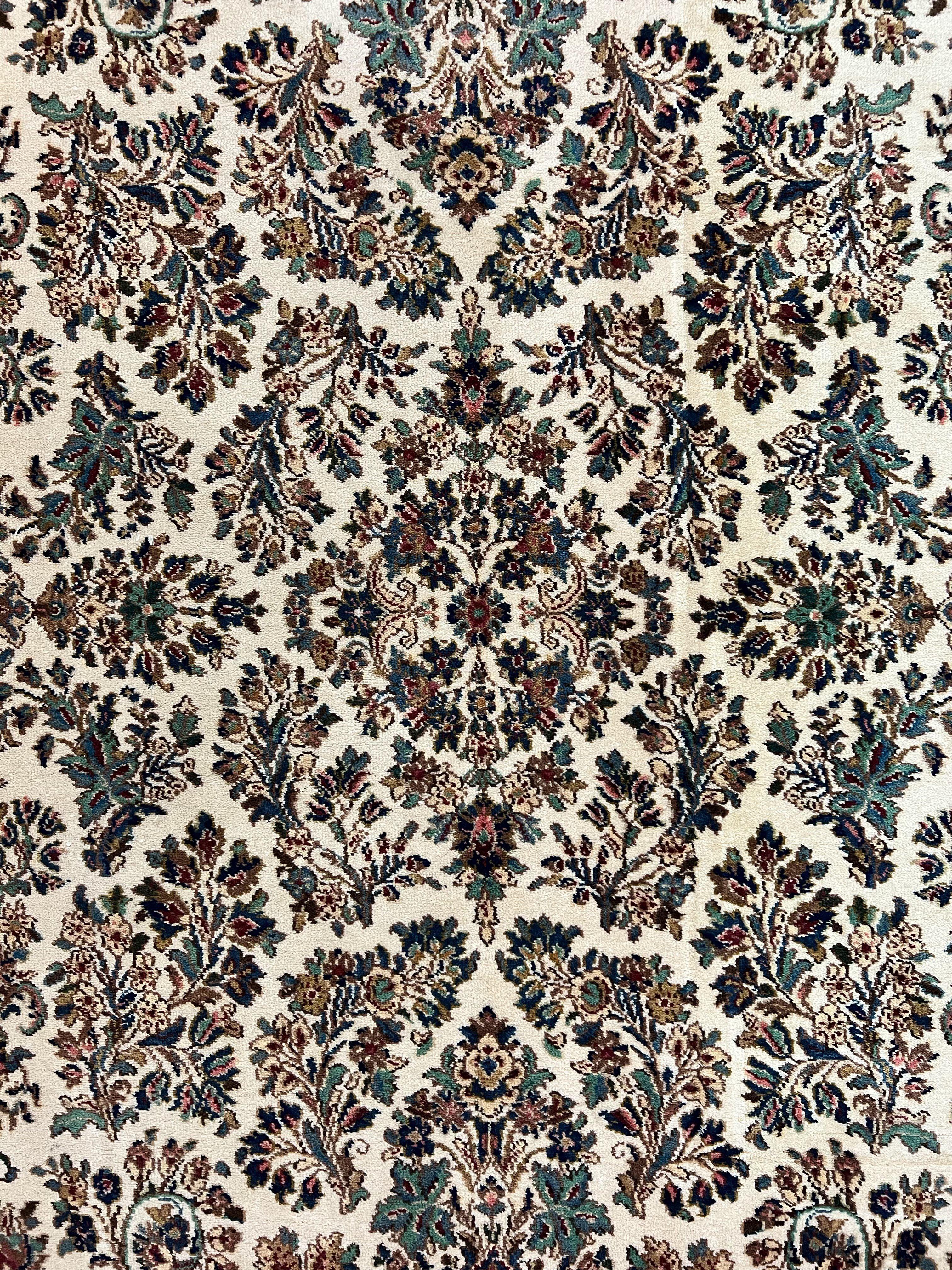 Karastan Rug 5.9 x 9 Ivory Sarouk #760, Vintage Wool Original Collection 700 Series, Discontinued