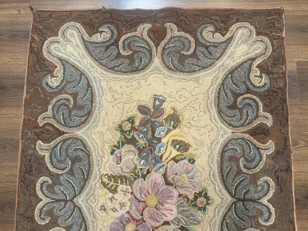 Antique American Hooked Rug 3 x 4.6, Vintage, Floral