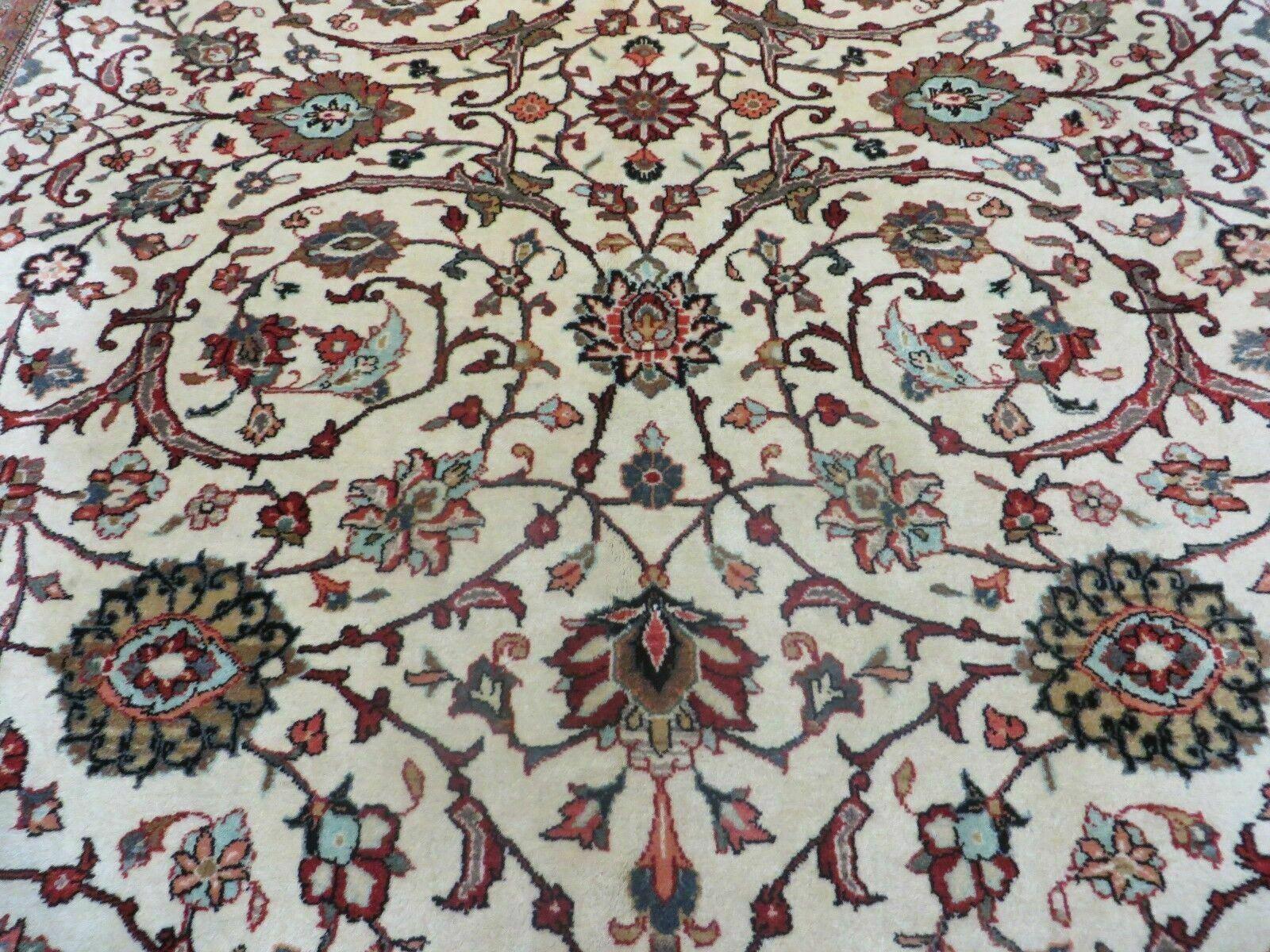 7' X 10' Vintage Handmade India Floral Oriental Wool Rug Hand knotted Carpet