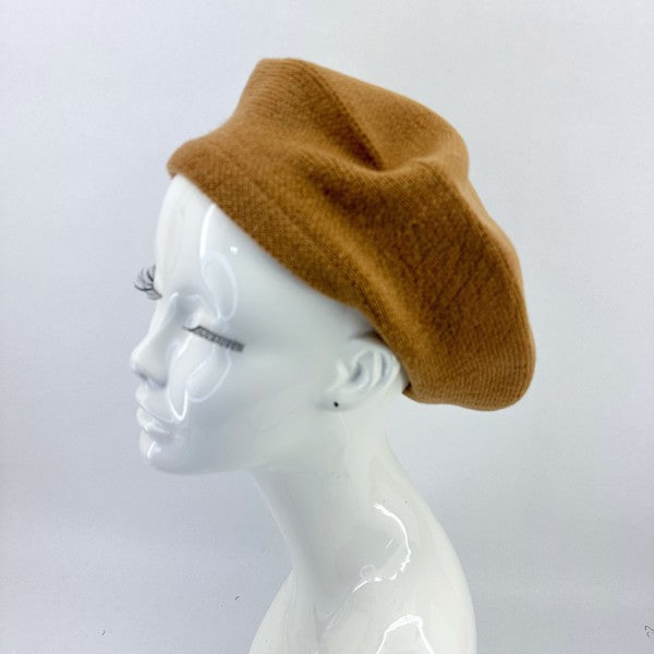 Solid color Beret / Tam, Stretchable perfect for a