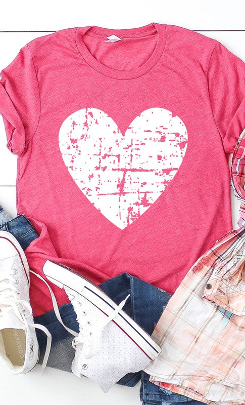 Distressed Heart Graphic Tee T-Shirt PLUS
