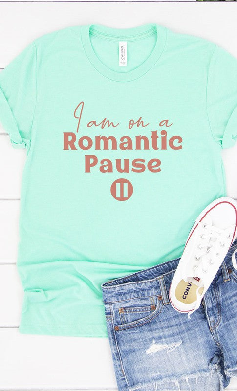 Romantic Pause Graphic Tee T-Shirt PLUS