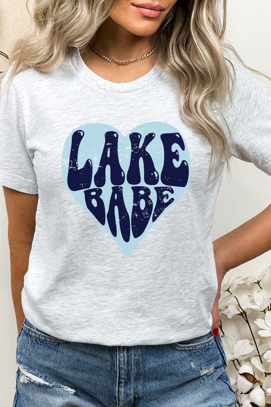 Lake Babe in Heart Water Vacation Graphic Tee T-Shirt