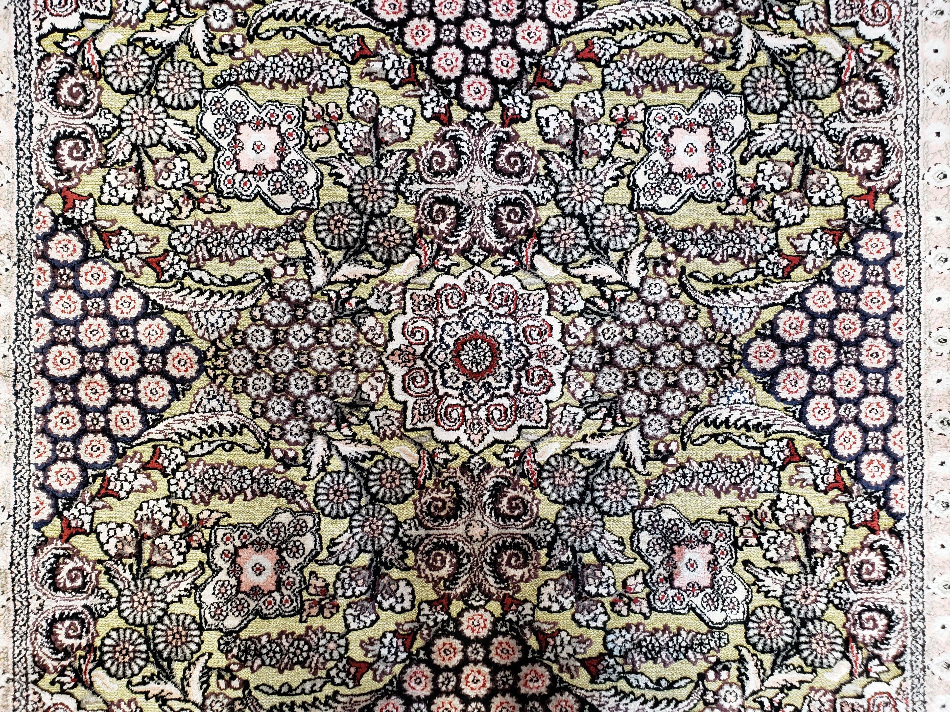 5x8 Indian Kashmiri Silk Rug with Gold Threads