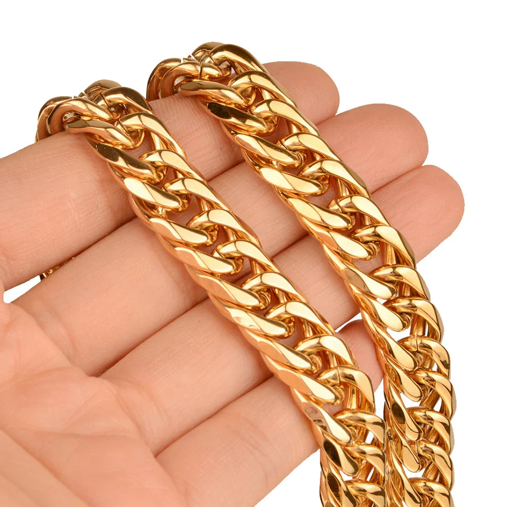 chunky gold necklace