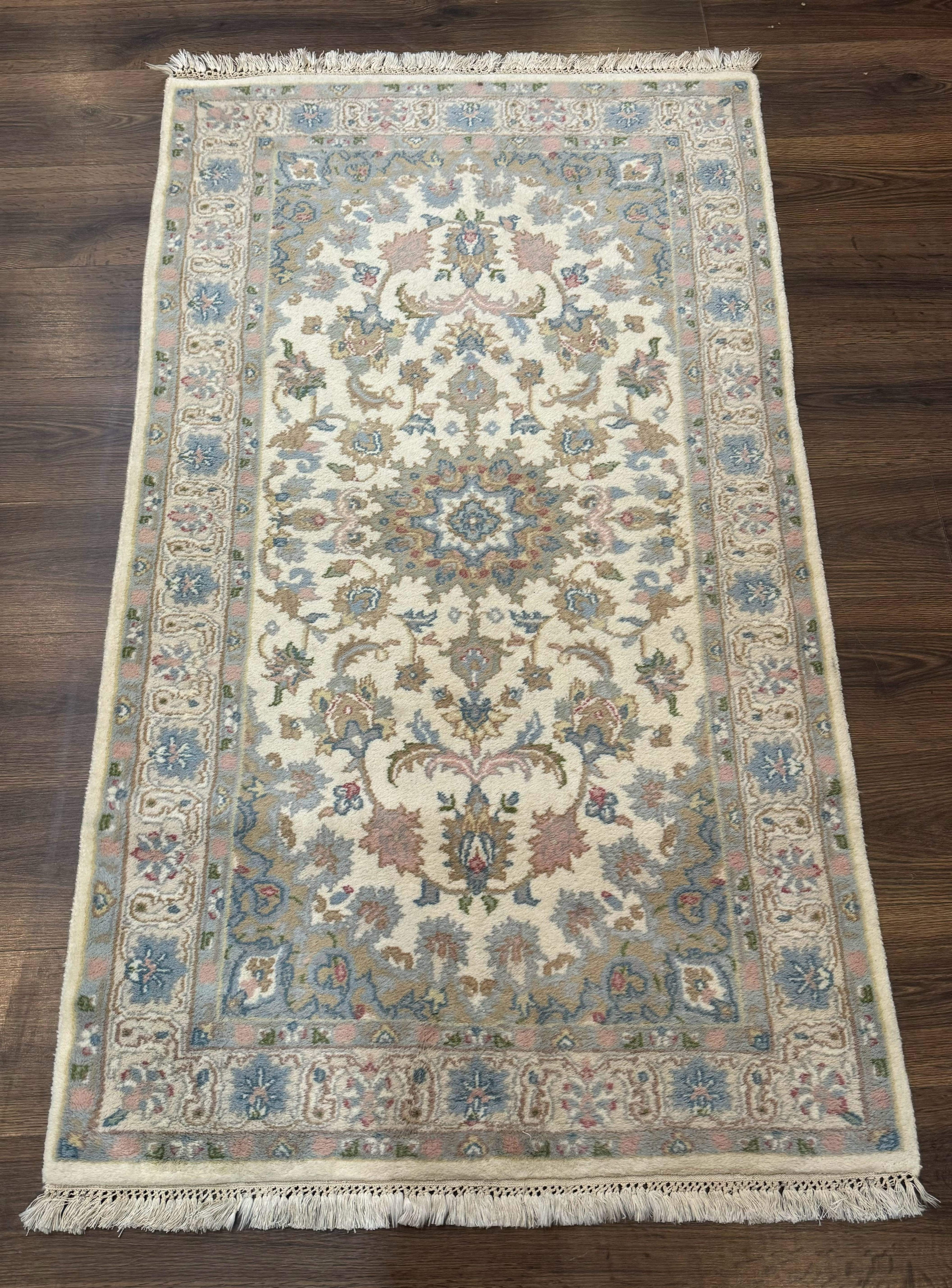 Indo Persian Rug 3x5, Wool, Vintage, Floral Medallion, Light Colors