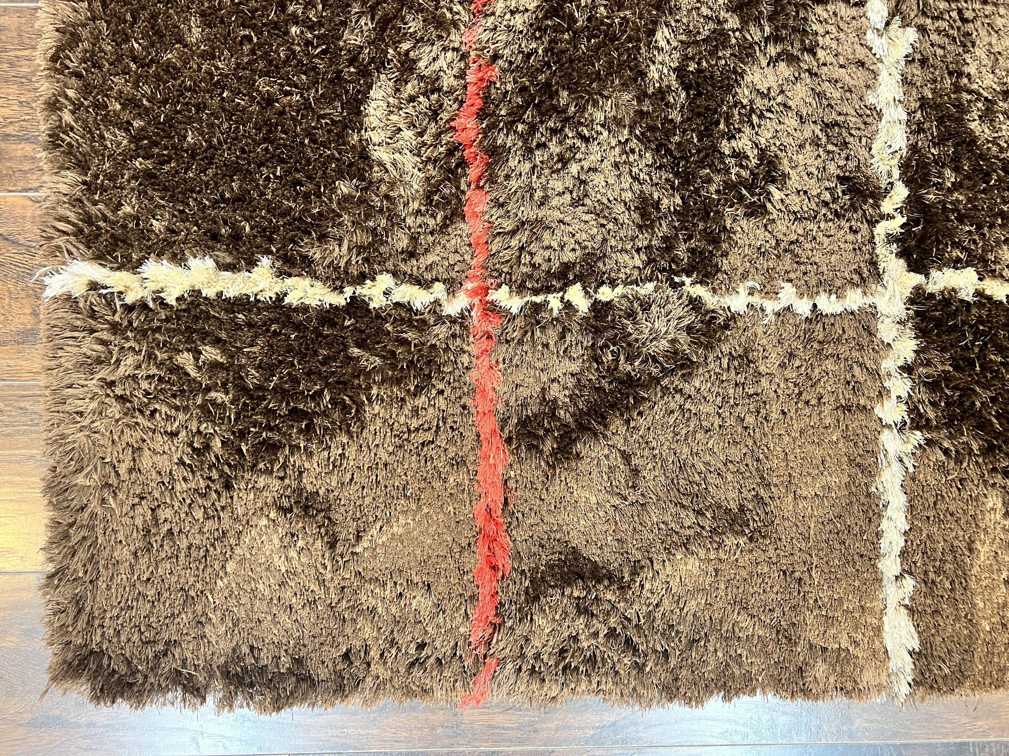 Shag Rug 6x8, Brown, Panel Design