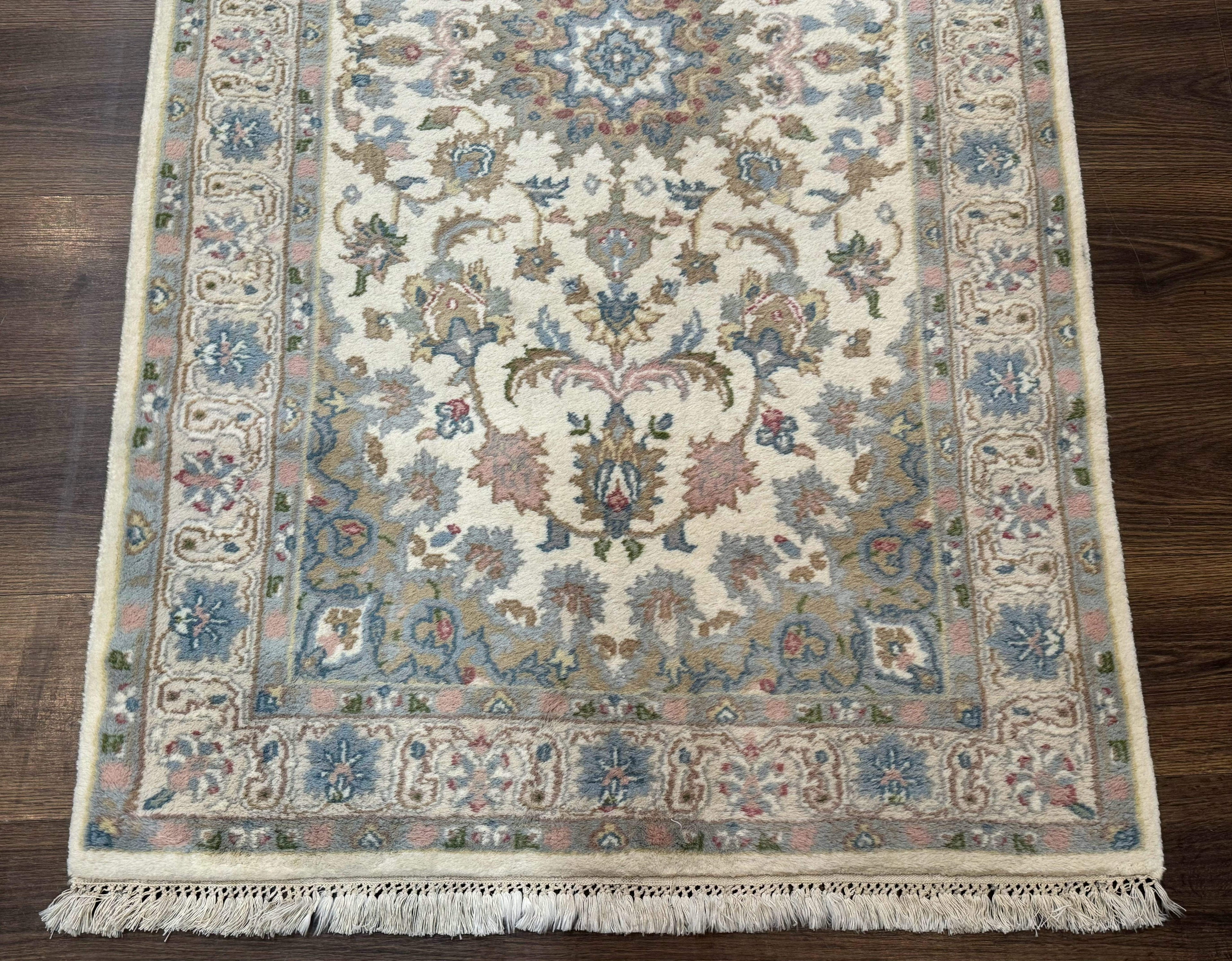 Indo Persian Rug 3x5, Wool, Vintage, Floral Medallion, Light Colors