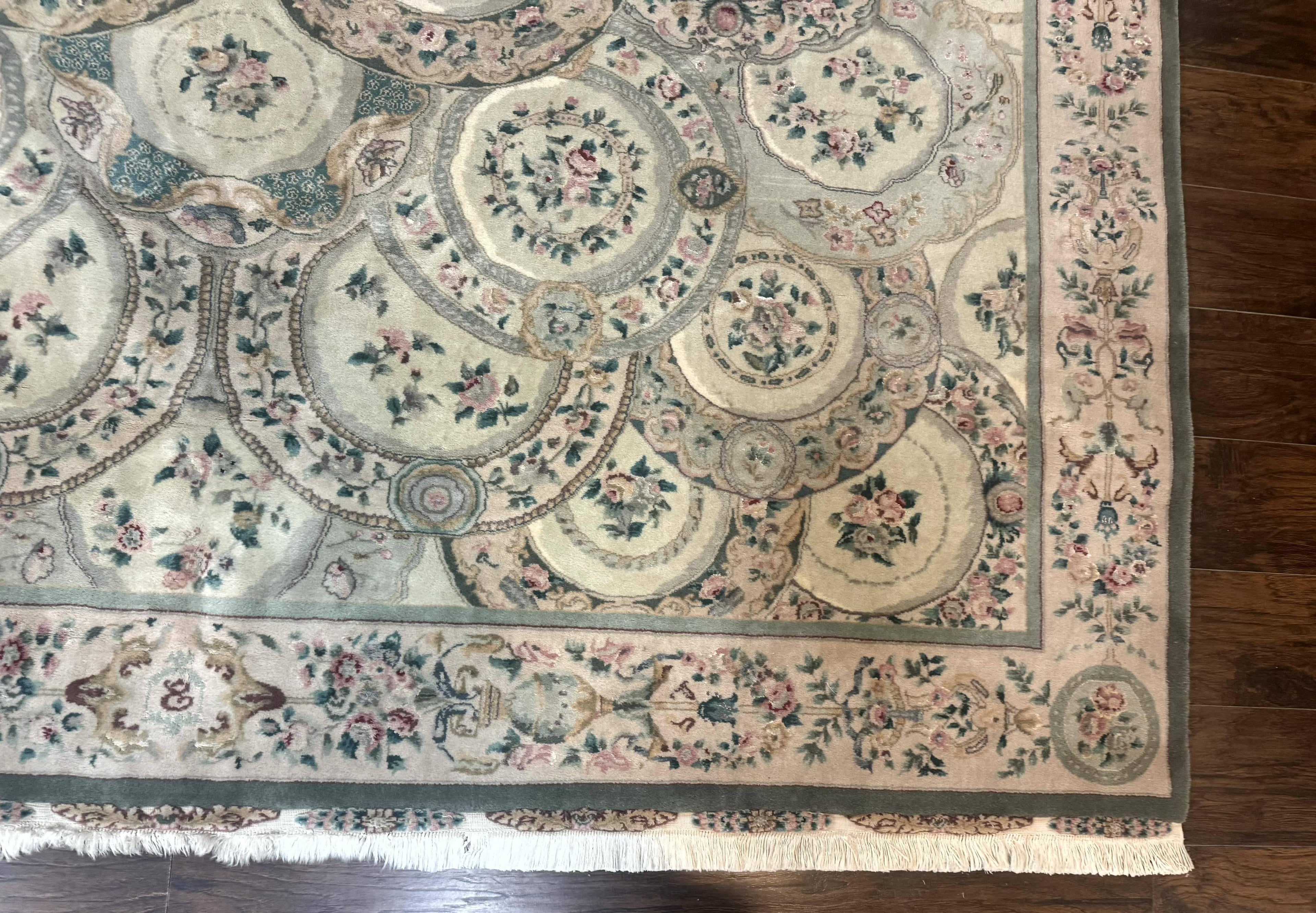 Pak Persian Rug 9x12, Wool with Silk Highlights, European Design, Floral, Green