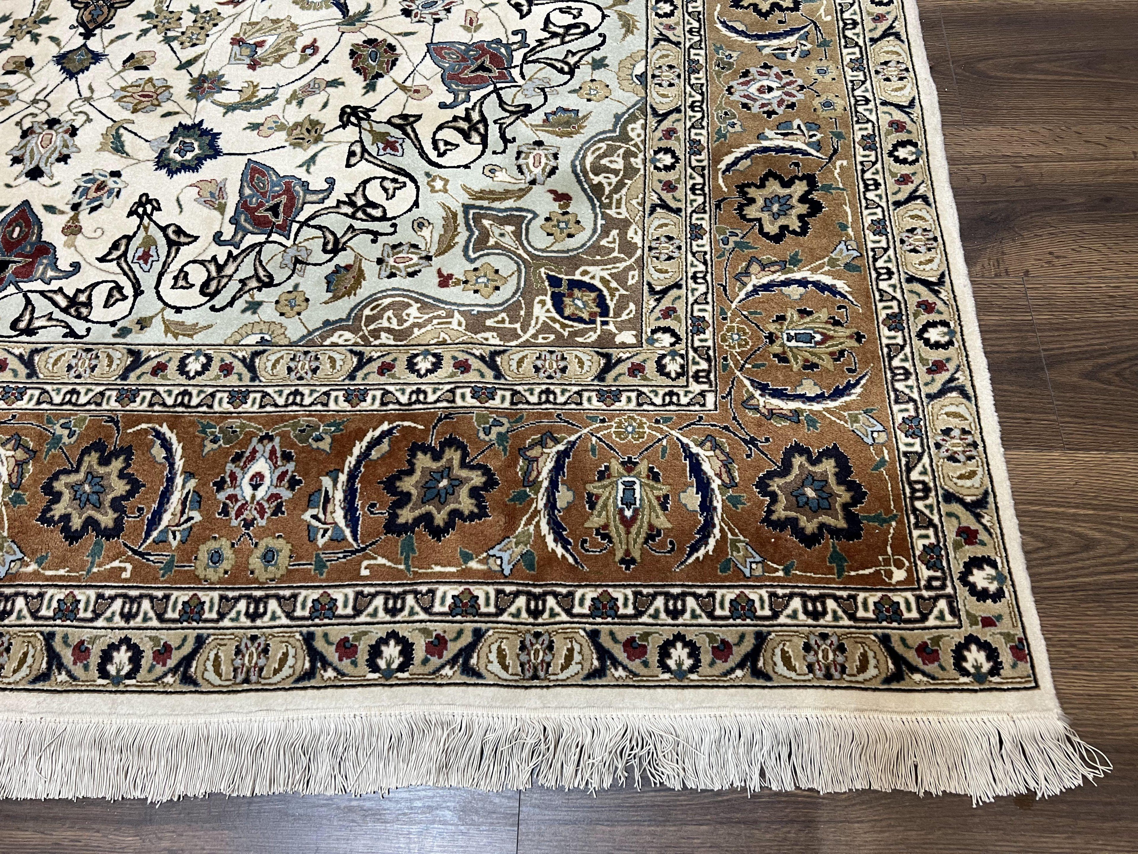 Wonderful Persian Tabriz Rug 7x10, Floral Medallion, Very Fine Oriental Carpet, Ivory