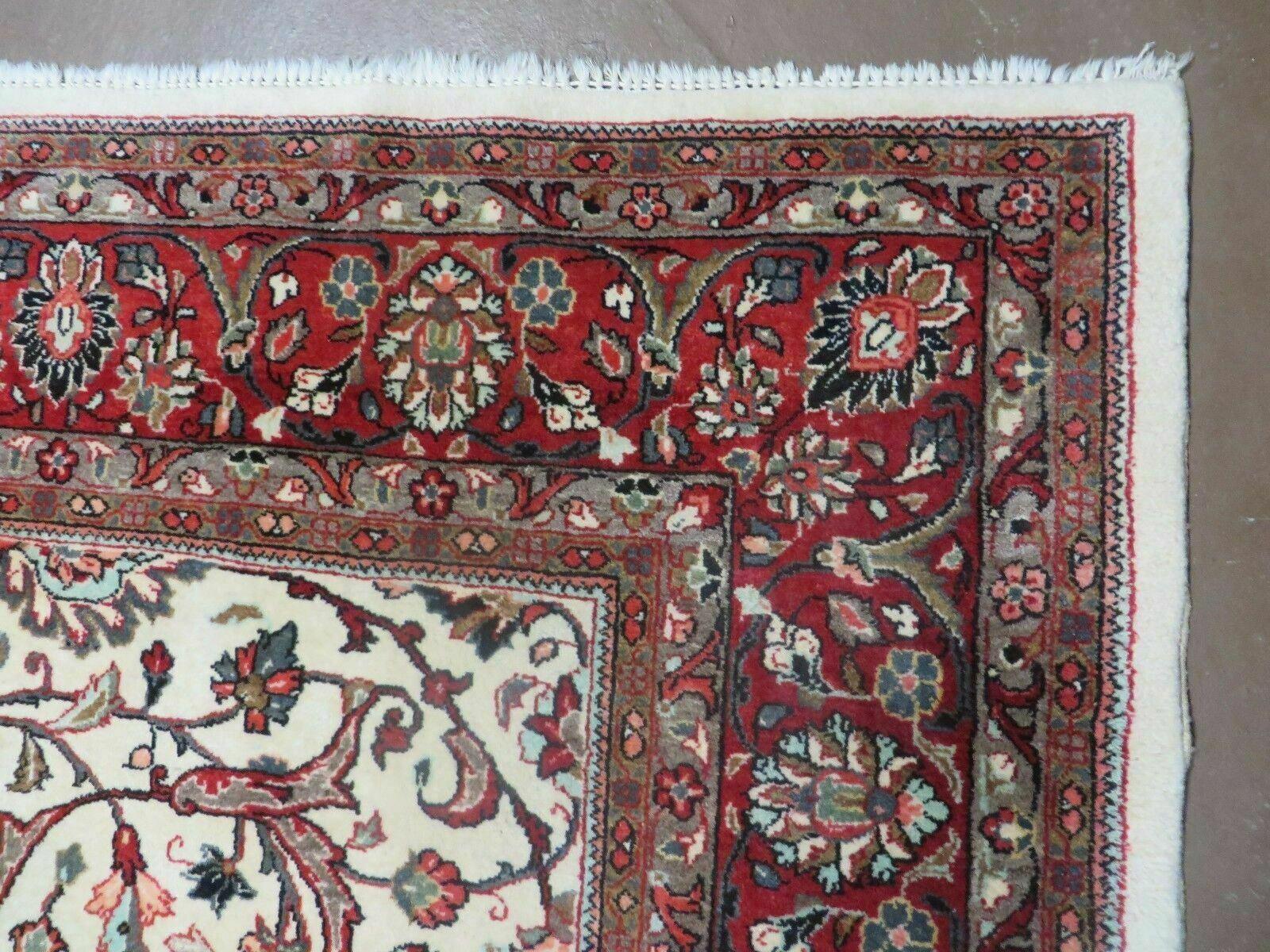 7' X 10' Vintage Handmade India Floral Oriental Wool Rug Hand knotted Carpet