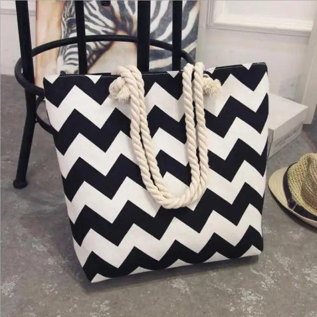 Eye-Catching Fashionable Folding Women Big Size Handbag Ladies Casual Flower Printing Canvas Graffiti Shoulder Bag