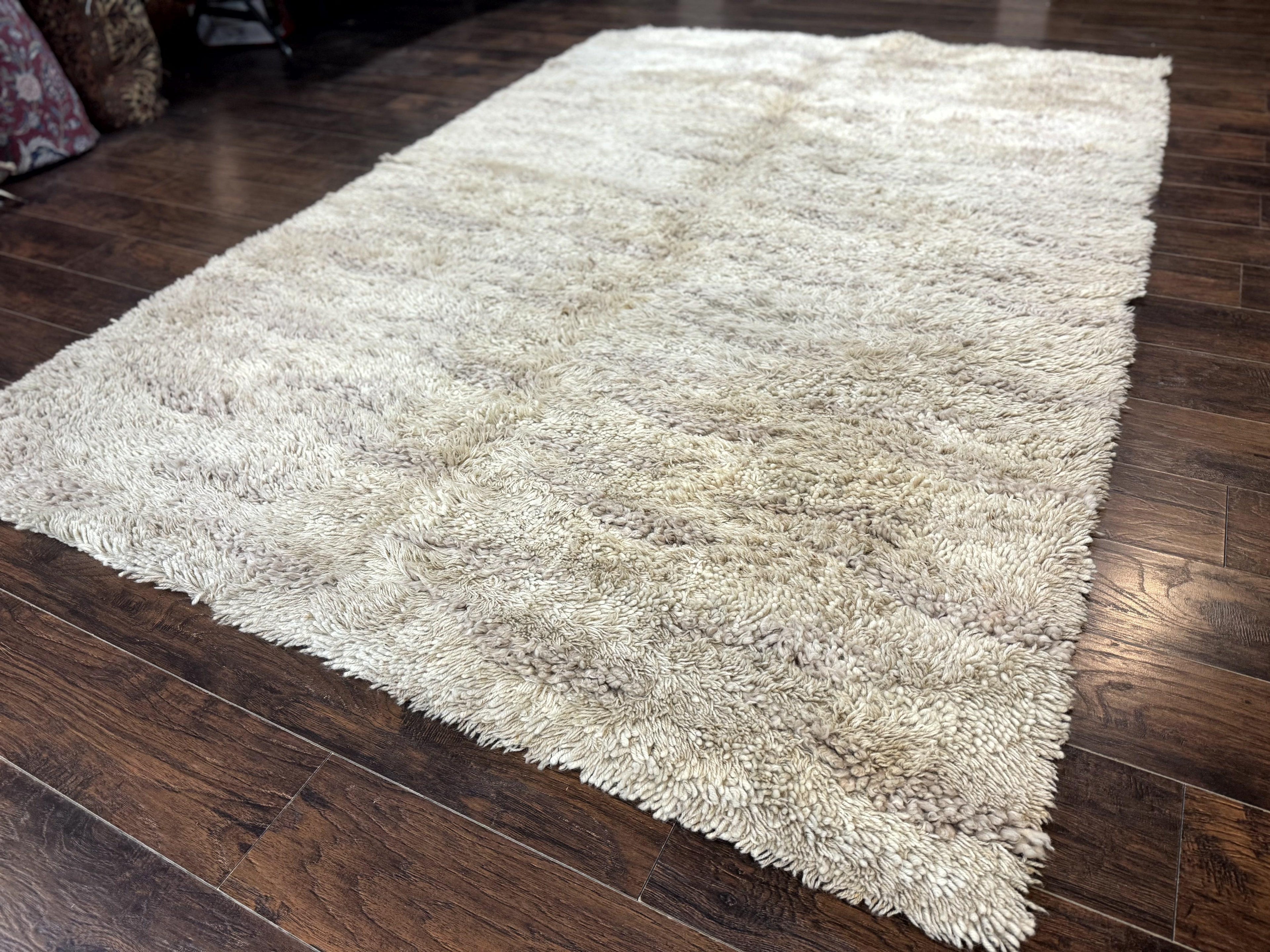 European Rya Shag Rug 6.6 x 9.7, Beige, Fluffy Vintage Area Rug