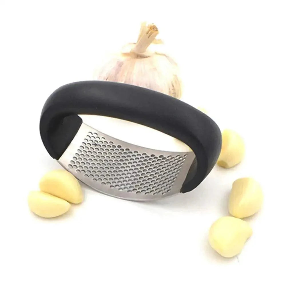 New Incredible 1Pcs Stainless Garlic Press Household Manual Garlic Press Device Kitchen Press Squeezer Ginger Garlic Tools Kitchen Accessories