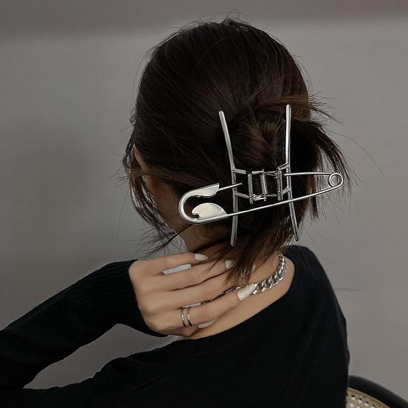 Woman Trendy Silver Pin Minimalist Dainty Design Hair Claws Women Hair Clips Fashion Hairpins Women Hair Accessories Hairgrip Barrettes Headwear